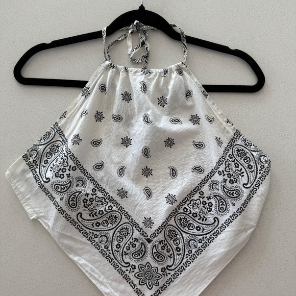 White and Black Bandana Top - Picture 3 of 6